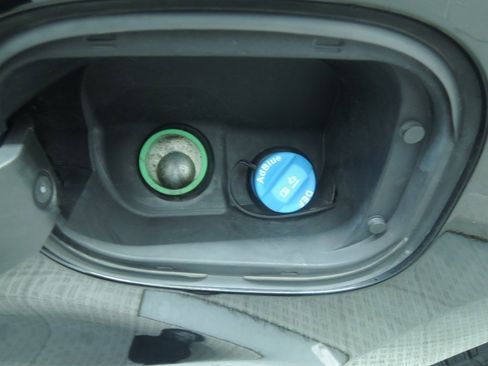 Used 2021 Chevrolet Silverado 1500 RST image 29