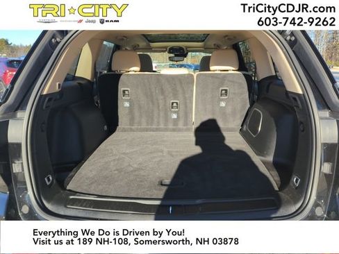 Used 2022 Jeep Grand Cherokee Limited image 28