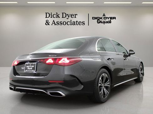 Used 2025 Mercedes-Benz E 450 4MATIC Sedan image 2