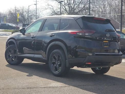 New 2026 Nissan Rogue SV w/ Cold Weather Package AWD/4WD image 19