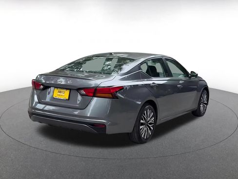 Used 2026 Nissan Altima 2.5 SV FWD image 16