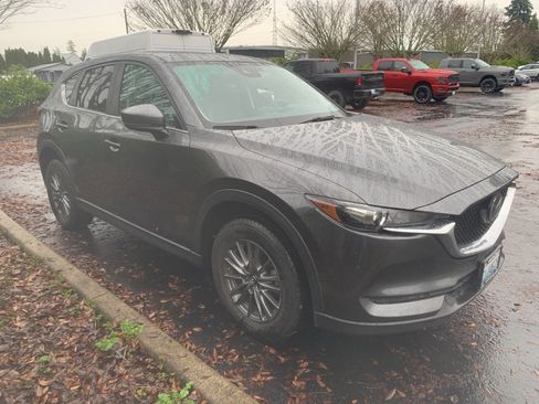 Used 2019 MAZDA CX-5 Touring image 4