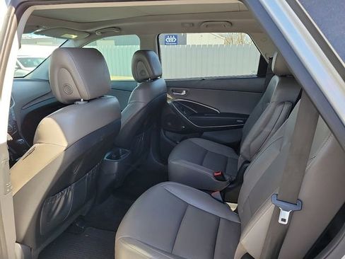 Used 2019 Hyundai Santa Fe XL image 12
