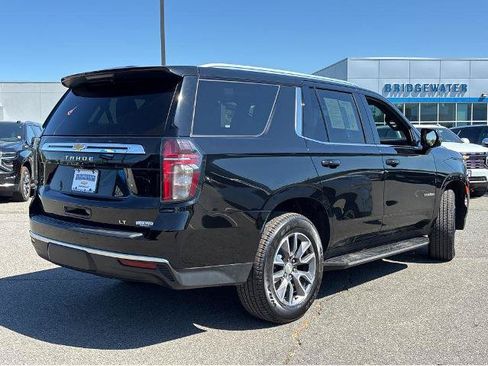 Used 2022 Chevrolet Tahoe LT w/ Luxury Package AWD/4WD image 10