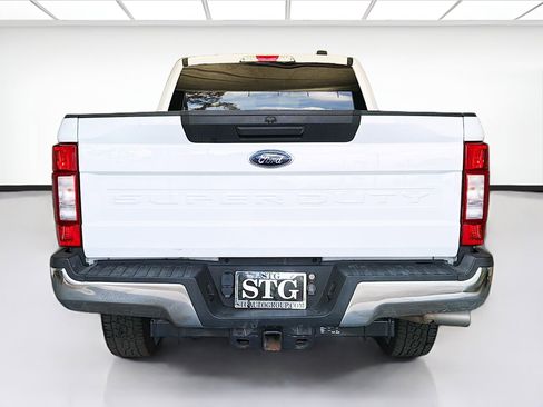 Used 2022 Ford F250 XLT AWD/4WD image 5