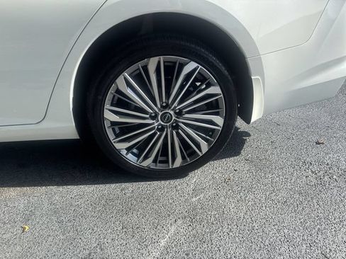 Used 2025 Nissan Altima 2.5 SL AWD/4WD image 34