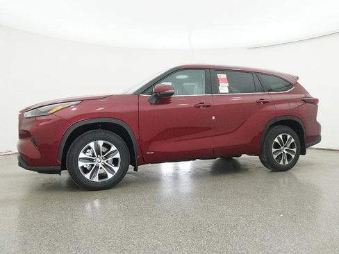 New 2026 Toyota Highlander XLE image 57