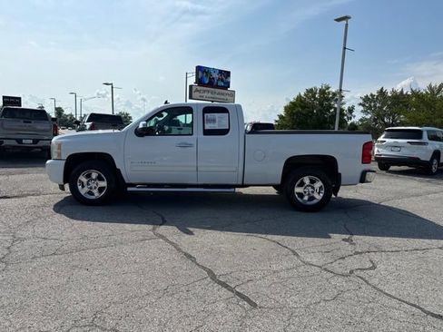 Used 2011 Chevrolet Silverado 1500 LT w/ All-Star Edition RWD image 13