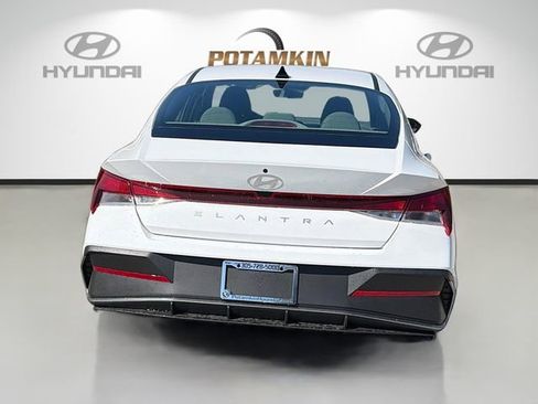New 2026 Hyundai Elantra SE w/ Cargo Package FWD image 6