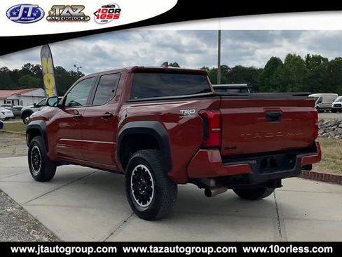 Used 2025 Toyota Tacoma TRD Off-Road AWD/4WD image 5