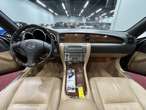 Used 2006 Lexus SC 430 Convertible image 40