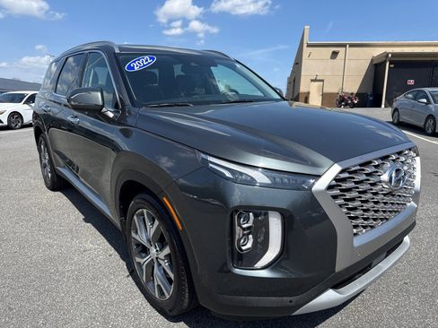 Used 2022 Hyundai Palisade SEL w/ 8P Bench Seat Package FWD image 1