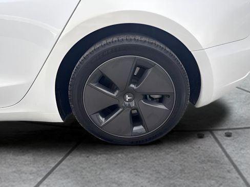 Used 2023 Tesla Model 3 Standard Range RWD image 21