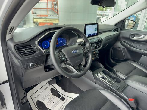 Certified 2022 Ford Escape SEL w/ Technology Package FWD image 10