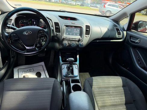Used 2018 Kia Forte S FWD image 22