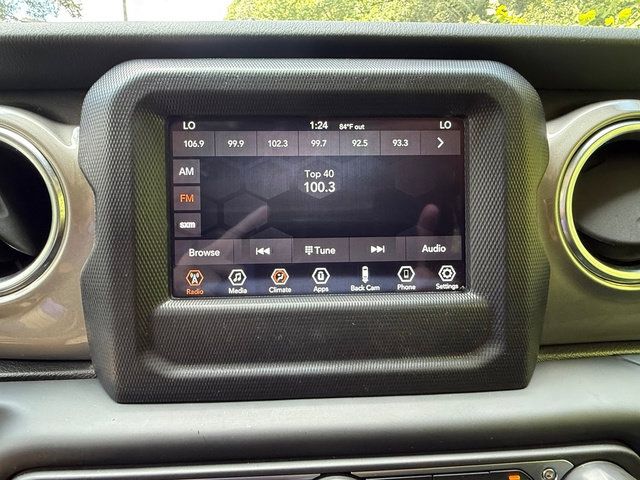 Used 2019 Jeep Wrangler Unlimited Sahara w/ LED Lighting Group AWD/4WD image 20
