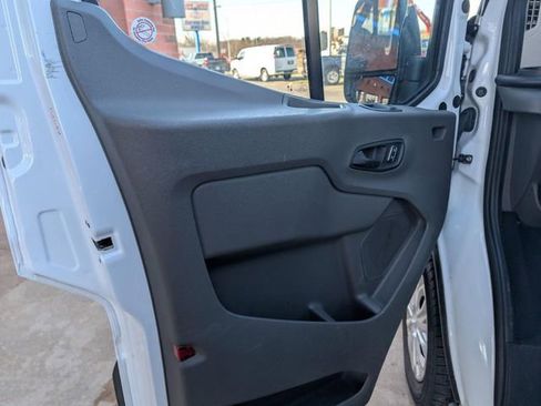 Used 2024 Ford Transit 350 XLT RWD image 11