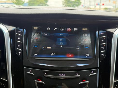 Used 2018 Cadillac Escalade Premium Luxury w/ LPO, Radiant Package AWD/4WD image 36