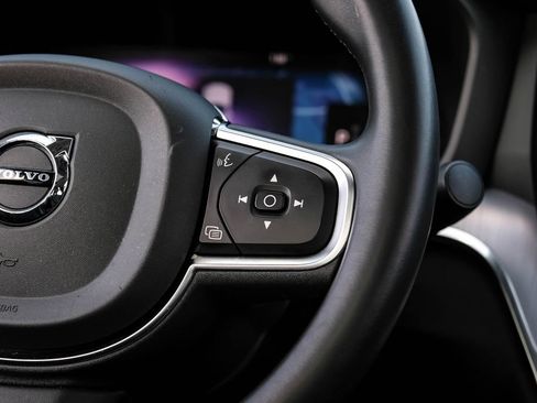 Used 2024 Volvo S60 B5 Core FWD image 17