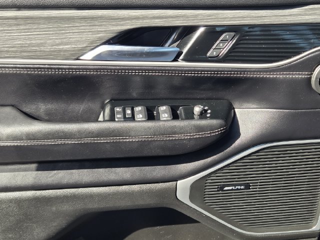Used 2024 Jeep Wagoneer Series II w/ Advanced All Terrain Group AWD/4WD image 22