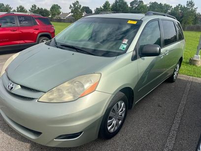 Used 2010 Toyota Sienna LE