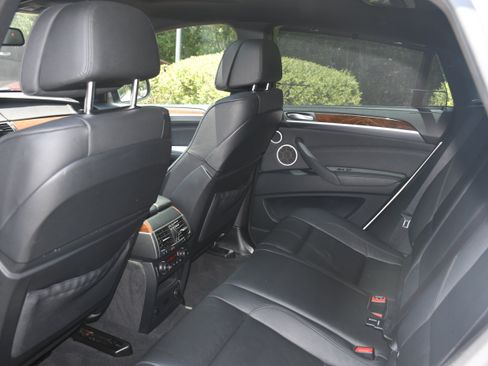 Used 2013 BMW X6 xDrive50i AWD/4WD image 17