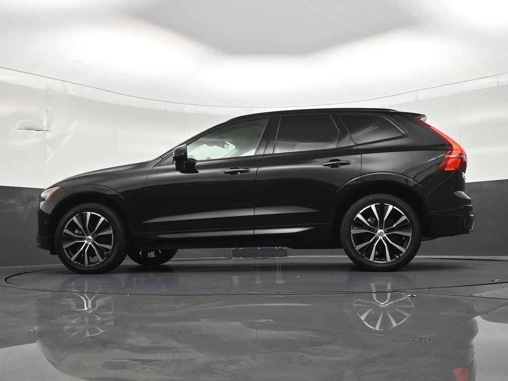 Certified 2024 Volvo XC60 B5 Plus w/ Protection Package Premier AWD/4WD image 26