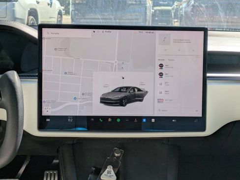 Used 2021 Tesla Model S Plaid image 17