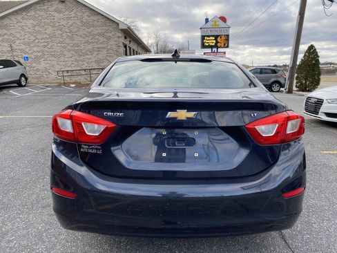 Used 2016 Chevrolet Cruze LT image 6