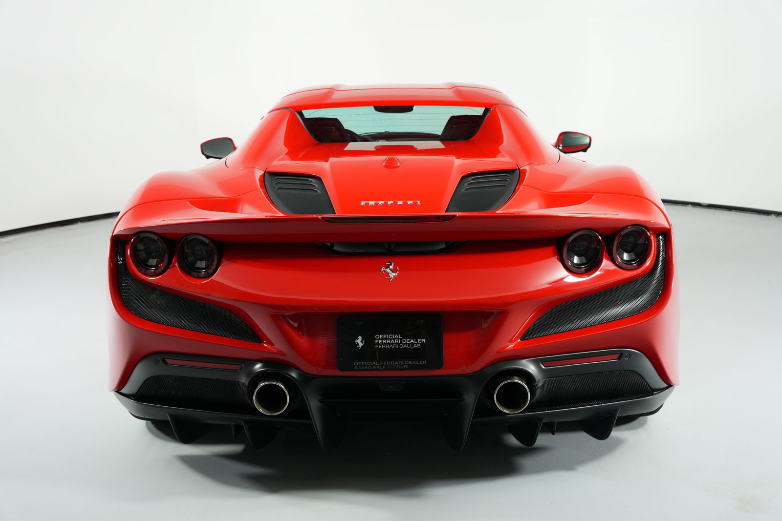 Used 2023 Ferrari F8 Tributo RWD image 11