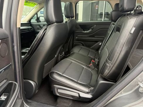 Used 2024 Lincoln Corsair Grand Touring w/ Rear Removable Package Tray AWD/4WD image 14