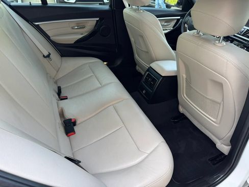Used 2017 BMW 330i Sedan RWD image 27