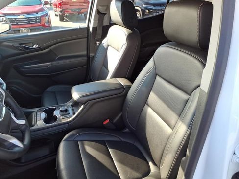 Used 2023 GMC Acadia SLT image 12