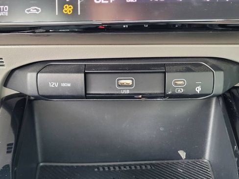Used 2023 Kia Niro Wind FWD image 14
