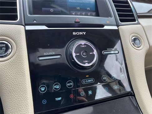 Used 2014 Ford Taurus Limited w/ Equipment Group 301A image 19
