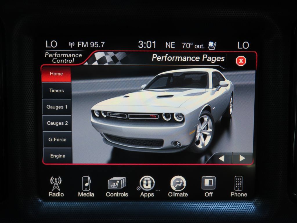 Used 2016 Dodge Challenger R/T Scat Pack w/ Leather Interior Group RWD image 9