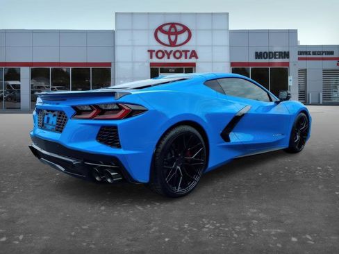 Used 2022 Chevrolet Corvette Stingray Preferred Cpe RWD image 5