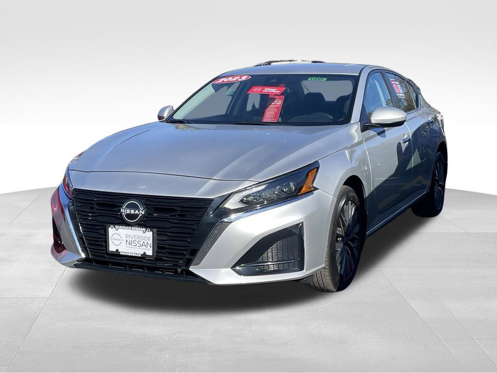 Certified 2023 Nissan Altima 2.5 SV AWD/4WD image 2