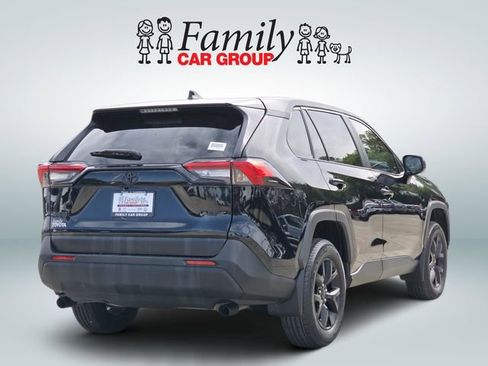 Used 2025 Toyota RAV4 LE image 4