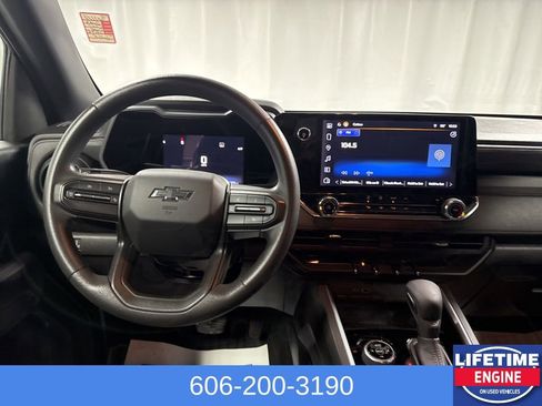 Used 2023 Chevrolet Colorado Trail Boss image 16