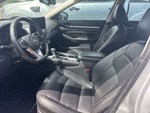 Used 2023 Nissan Altima 2.5 SL image 9