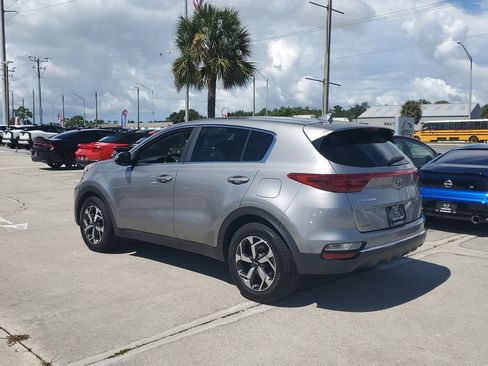 Used 2021 Kia Sportage LX w/ LX Fwd Popular Package image 3