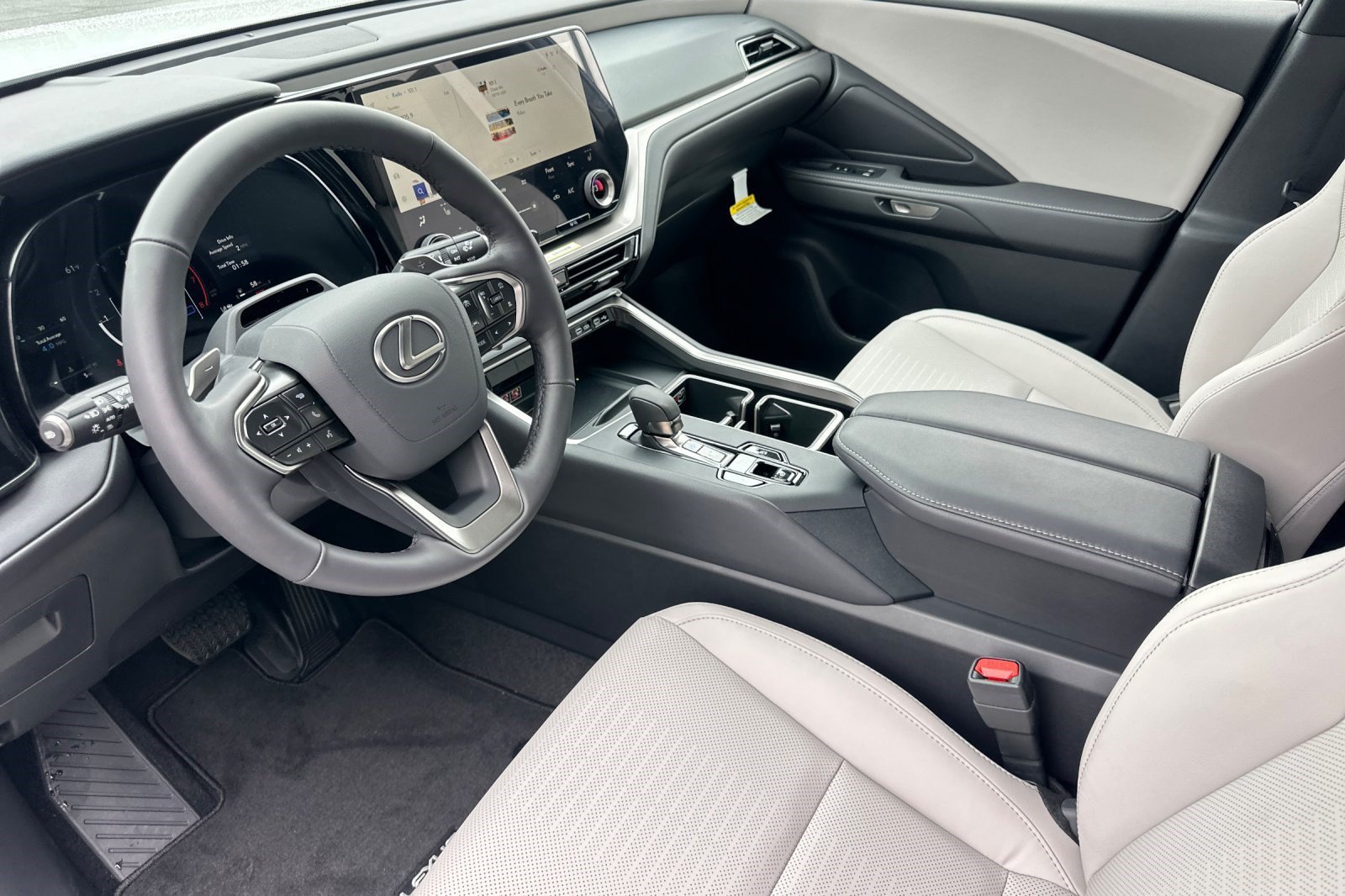 New 2026 Lexus TX 350 FWD image 4
