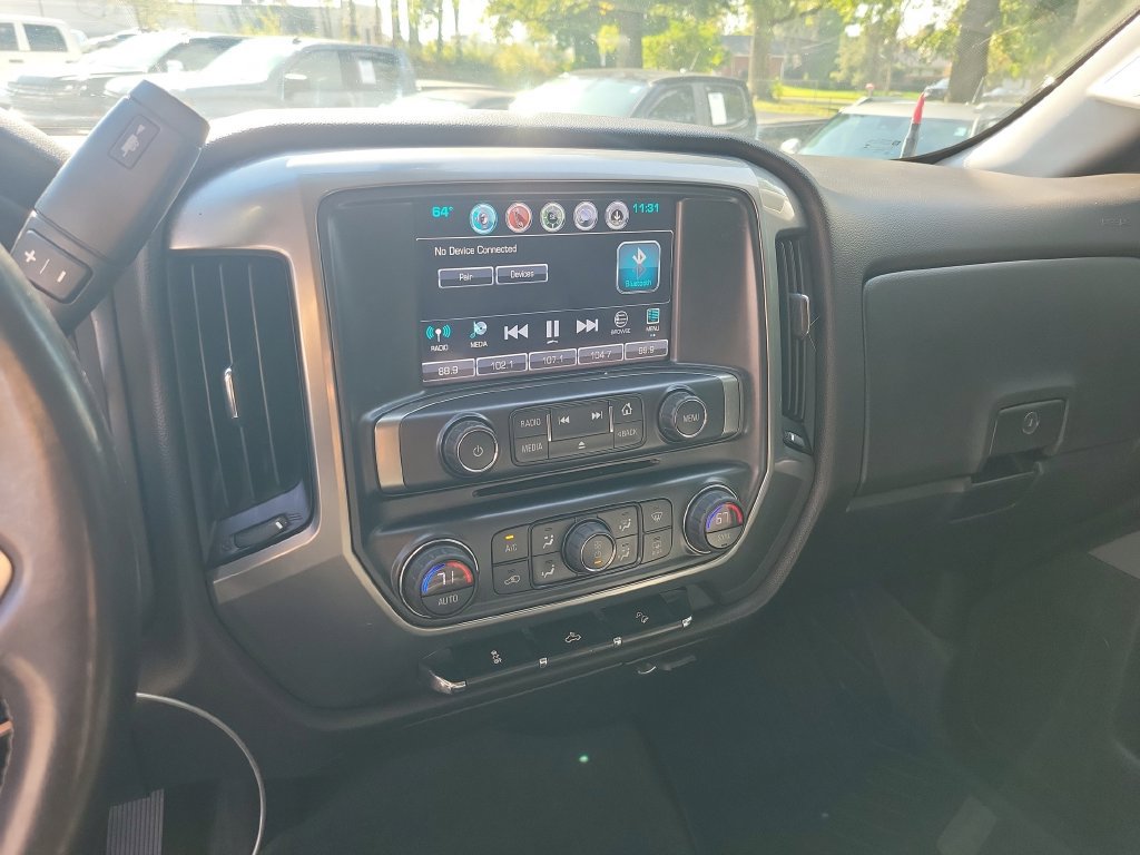 Used 2018 Chevrolet Silverado 1500 LT w/ Redline Edition AWD/4WD image 30