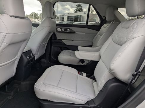 New 2026 Ford Explorer Platinum w/ LUX Leather Package image 15