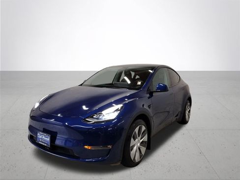 Used 2021 Tesla Model Y Long Range AWD/4WD image 2