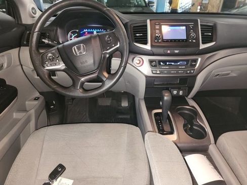 Used 2019 Honda Pilot LX image 5