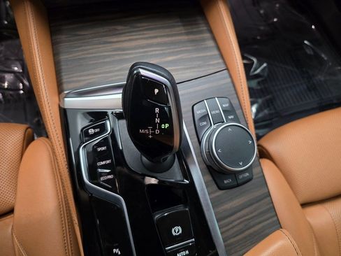 Used 2022 BMW 540i w/ M Sport Package RWD image 27