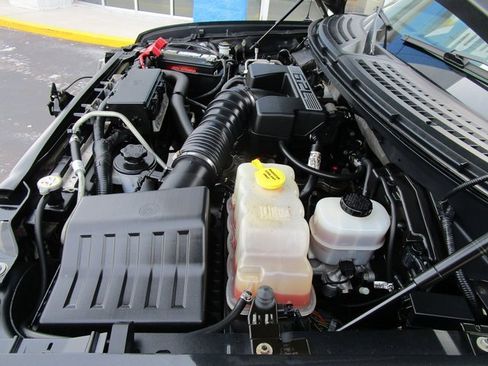 Used 2012 Ford F150 Raptor w/ Raptor Luxury Pkg image 11