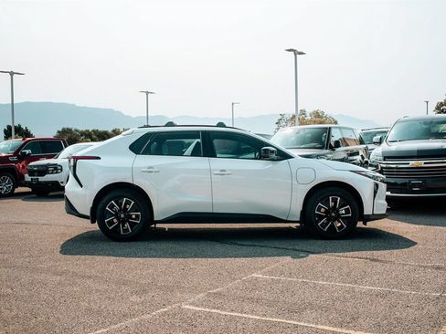 Used 2026 Toyota bZ AWD/4WD image 8
